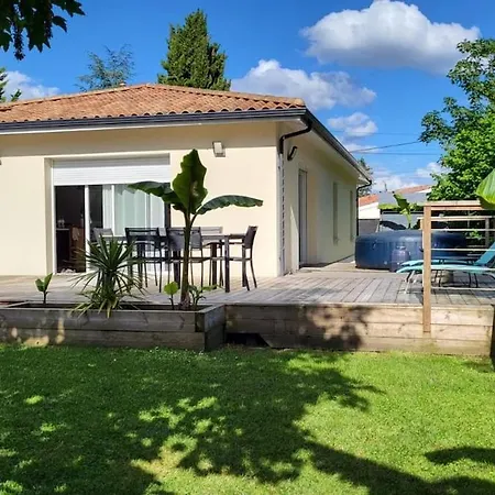 Charmante Maison Jardin&jacuzzi *