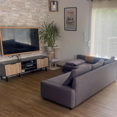Hébergement de vacances Charmante Maison Jardin&jacuzzi Martillac