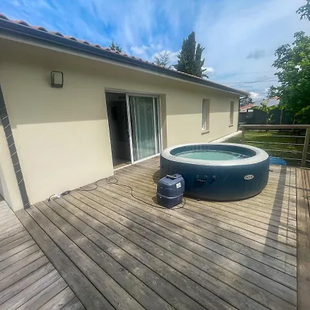 Charmante Maison Jardin&jacuzzi * Martillac